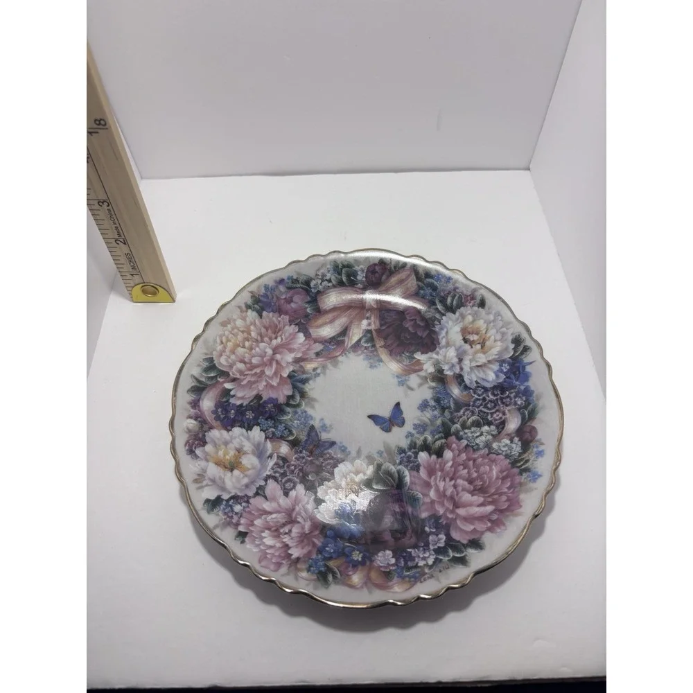 Bradford Exchange Floral Greetings Set Lena Liu Collector Plate 'Circle of Love‎